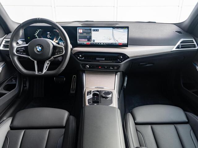 BMW 3-SERIE Sedan 318i | M Sportpakket | Comfort Pack | Comfort Access | Achteruitrijcamera | Stoelverwarming | 18''