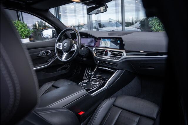 BMW 3-SERIE Touring 330e xDrive High Executive - M Sport | Panorama | H&K | Memory | Elek. Trekhaak