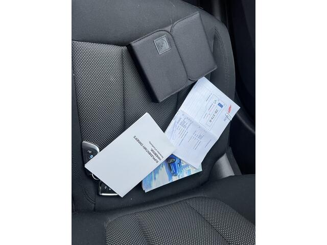 BMW 3-SERIE 320i Executive Edition | Cruise control | LED koplampen | Volledig digitaal instrumentenpaneel