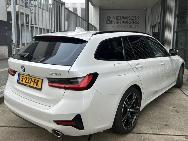 BMW 3-SERIE Touring 320i Business Edition Plus | AUTOMAAT | TREKHAAK | CARPLAY/ANDROID | CAMERA | STOEL/STUURVERWARMING | NAVI | CRUISE CONTROL | CLIMATE CONTROL | PDC V+A | LMV 18'' | ELEKTR. ACHTERKLEP | BLUETOOTH