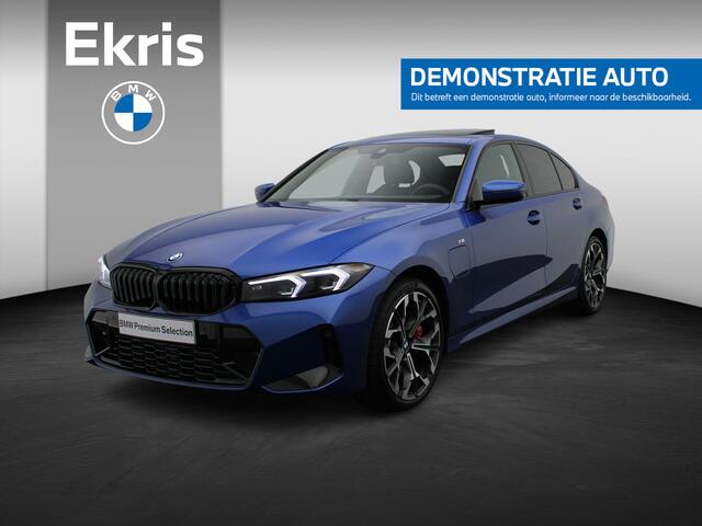BMW 3-SERIE Sedan 330e M Sportpakket Pro | Comfort Pack | Comfort Access | Achteruitrijcamera | Schuifdak | Adaptieve LED | Harman Kardon | 19''