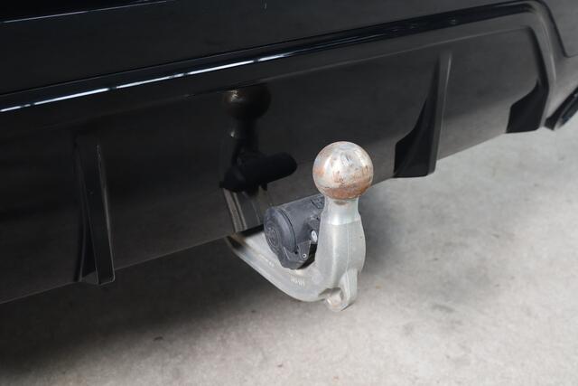 BMW 3-SERIE Touring 320e M-Sport NL-Auto!! Elek.Trekh. I Pano I Sfeer