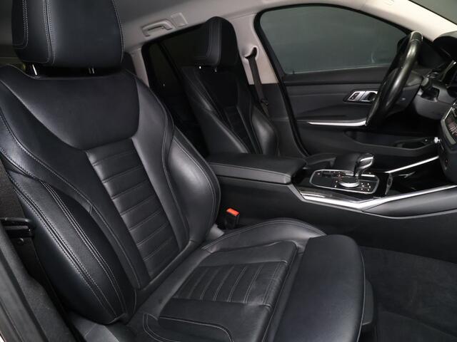 BMW 3-SERIE Touring 330e eDrive Edition M-Sport [TREKHAAK INKLAPBAAR, APPLE CARPLAY, ANDROID, PDC V+A, SPORTSTOELEN, STOELVERWARMING, CRUISE, CLIMATE, NIEUWSTAAT]