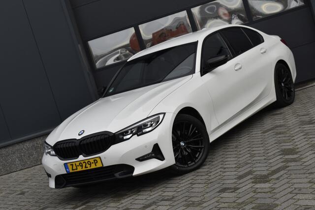 BMW 3-SERIE 318d Executive Edition Sport Trekhaak - Head-up - Carplay - Cruise