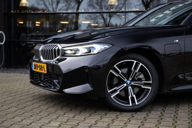 BMW 3-SERIE Touring 330e xDrive , Super sportstoelen, Panoramadak, Adap. cruise,