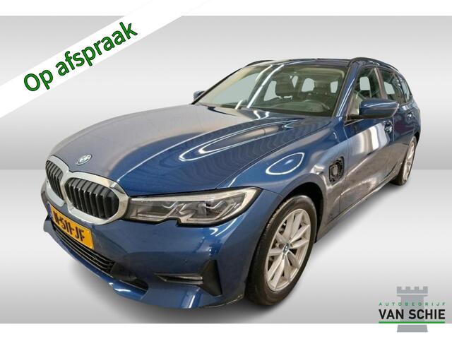 BMW 3-SERIE Touring 330e Business Edition Plus 1e-Eig. & Keurig-Onderh. BOVAG-Garantie, NL-Auto
