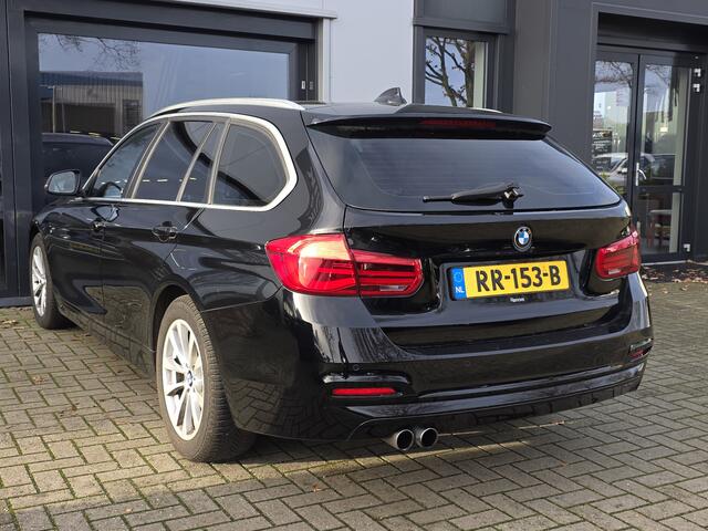 BMW 3-SERIE Touring 320i Corporate Lease Executive + PANO DAK + APPLE ANDROID + LED + SPORTSTOELEN