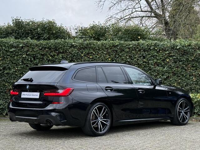 BMW 3-SERIE Touring 318i | M-Sport | 19" | HiFi | Camera | Elek. Trekhaak | Shadow Line + | Getint Glas