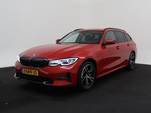 BMW 3-SERIE Touring 330e Business Edition Plus