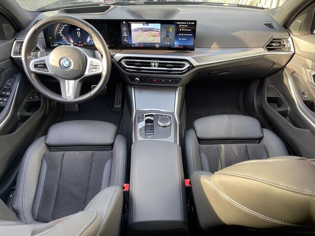 BMW 3-SERIE Touring 330e xDrive M Sport 18"/Panoramadak/Trekhaak/Dodehoek/Keyless/Head-up/Laser LED/Camera/HiFi/Stoelverwarming