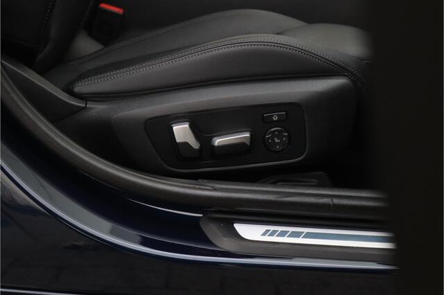 BMW 3-SERIE Touring 330e xDrive M-Sport Panorama / 19inch / Harman Kardon /