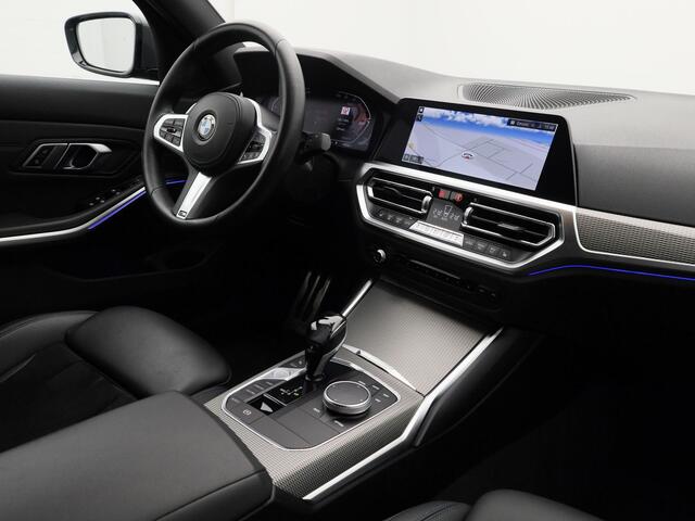 BMW 3-SERIE 318i Executive Edition M-Sport | CAMERA | CARPLAY | STOELVERWARMING