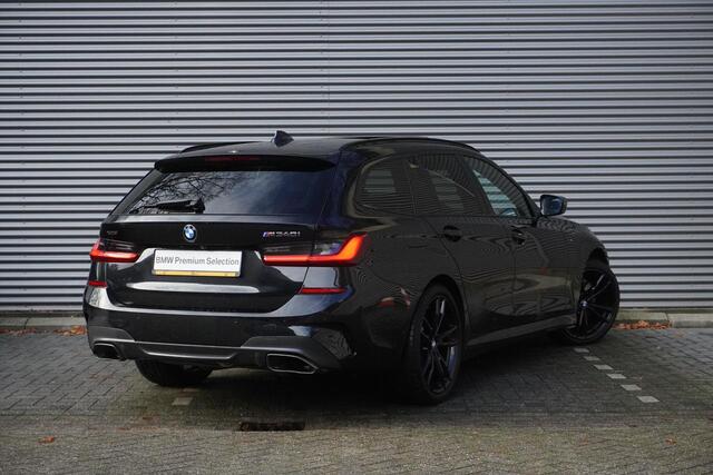 BMW 3-SERIE Touring M340i xDrive High Executive | Audio Media Pack | M Sport Plus Pack | Trekhaak met elektrisch wegklapbare kogel | Glazen panoramadak | Harman Kardon Surround Sound Systeem