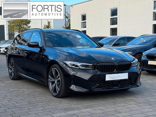 BMW 3-SERIE Touring 320d xDrive M-SPORT ** LED, NAVI+, LEDER, PANORAMA, H&K, HuD, TREKH, 19-inch LMV ** 1e EIG - UNFALLFREI ** ** INFORMEER OOK NAAR ONZE AANTREKKELIJKE FINANCIAL-LEASE TARIEVEN **