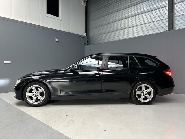 BMW 3-SERIE Touring 318i Executive Sportstuur|LED|Cruise|Navi