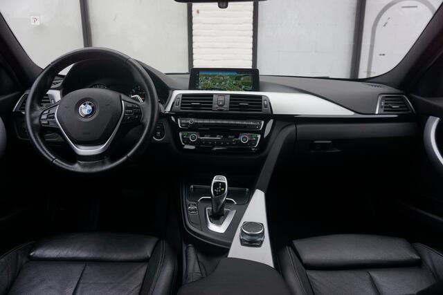 BMW 3-SERIE 320i High Exec Automaat | Carplay | Trekhaak | Luxery line