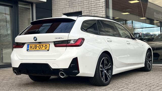 BMW 3-SERIE Touring 330e M-Sport | Navi | Camera | Stoel-Stuurverwarming