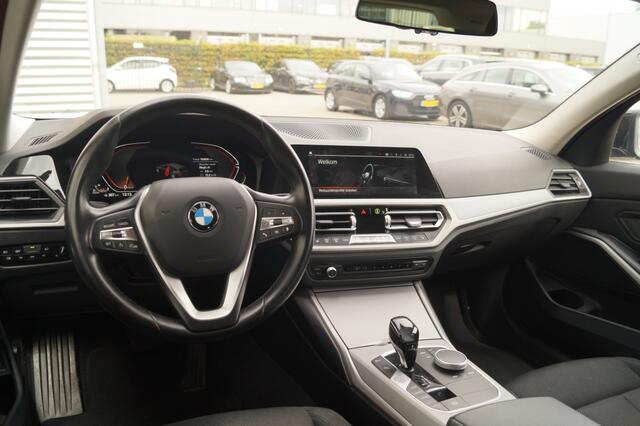 BMW 3-SERIE Touring 318d Automaat Executive -NAVI-ECC-