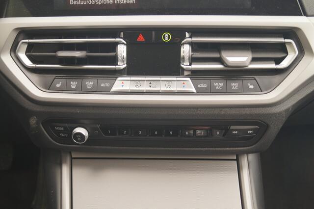BMW 3-SERIE Touring 318d Automaat Executive -NAVI-ECC-