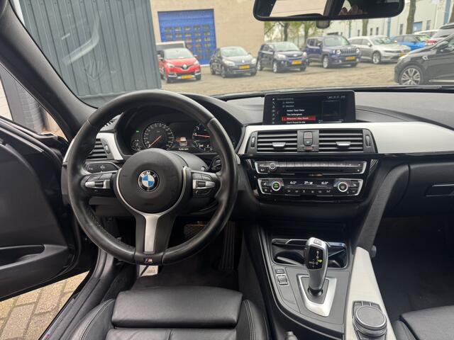 BMW 3-SERIE Touring 318i M-sport Leer/stoelvw/trekhaak
