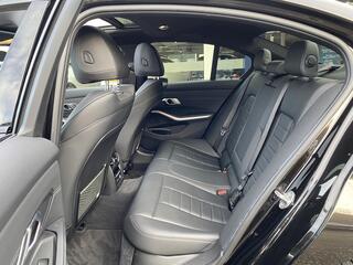 bmw-3-serie-330e-m-sport-high-execu