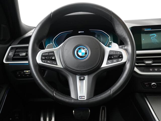 BMW 3-SERIE Touring 330e | M-Sportpakket | 19inch | Head-up