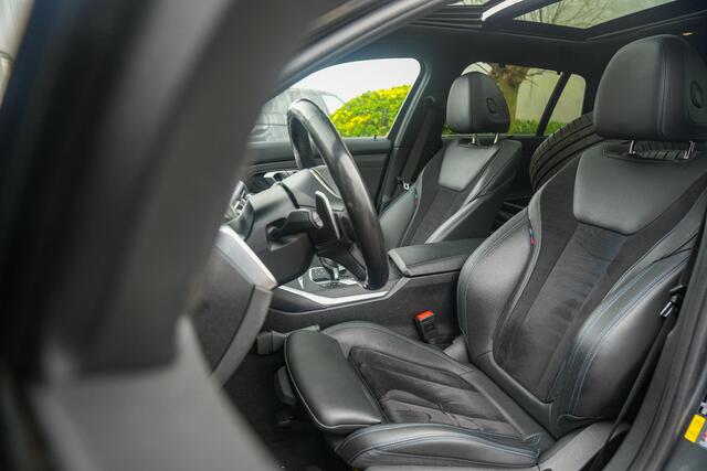BMW 3-SERIE Touring 330e High Executive M Sport Panodak Harman Kardon HUD Leer Alcantara