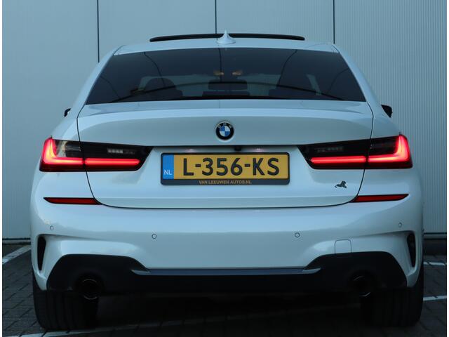 BMW 3-SERIE 330e M-sport | Schuifdak | Leder | Laser | Keyless | ACC | Org. NL