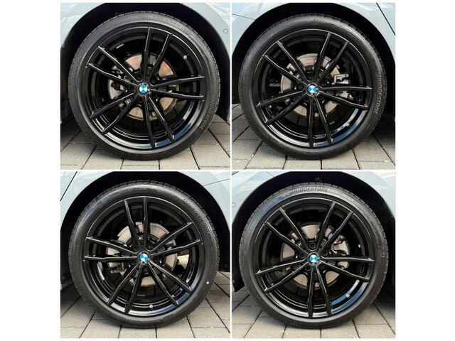 BMW 3-SERIE 320d xDrive M-SPORT ** ADAPT. LED, NAVI+, MEMORY, HuD, ACC, 19-inch LMV, BROOKLYN GRAU ** 1e EIG - UNFALLFREI - BMW GAR ** ** INFORMEER OOK NAAR ONZE AANTREKKELIJKE FINANCIAL-LEASE TARIEVEN **