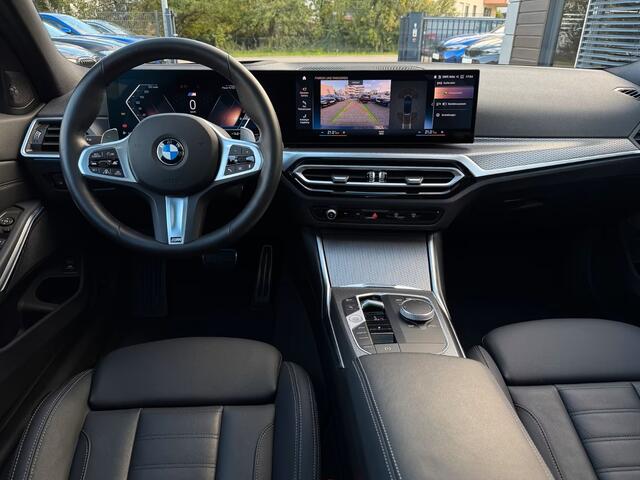BMW 3-SERIE Touring 320d xDrive M-SPORT ** LED, NAVI+, LEDER, PANORAMA, TRAVEL, HuD, TREKH, 19-inch LMV ** 1e EIG - UNFALLFREI ** ** INFORMEER OOK NAAR ONZE AANTREKKELIJKE FINANCIAL-LEASE TARIEVEN **