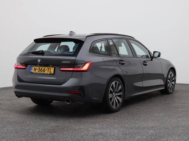 BMW 3-SERIE Touring 320i High Executive Edition | PANO | CAMERA | H&K | STOELVERW. | TREKHAAK