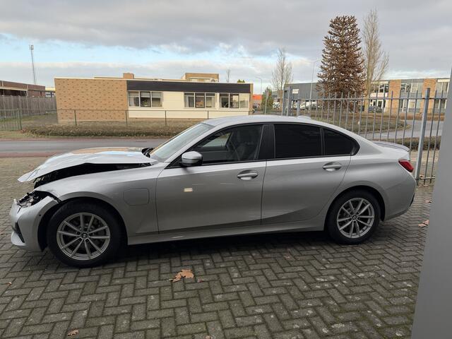 BMW 3-SERIE 330e High Executive