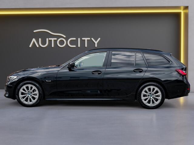 BMW 3-SERIE touring 330e Advantage Pano l Leder l Driver Assistance Pack l Stuur sto