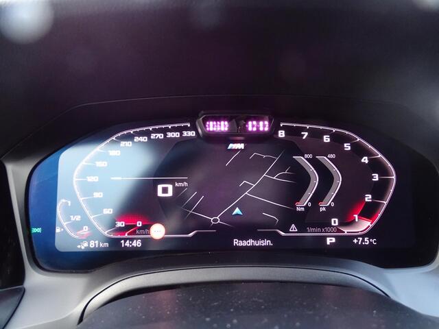 BMW 3-SERIE 330e High Executive M-SPORT | SPORT INTERIEUR | NAVIGATIE | PANORAMADAK | CAMERA | ELEKTRISCHE STOELEN | PARKEERSENSOREN| STOELVERWARMING | PARKEERSENSOREN | LEDER |