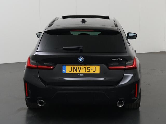BMW 3-SERIE Touring 320e M-Sport | Facelift | Panoramadak | Ele. stoelen + Geheugen | HUD | Sportstoelen | Camera | Apple CarPlay/Android auto | Cruise Control | Comfort Pakket | M-Sport Pro | HiFi | Curved Display |