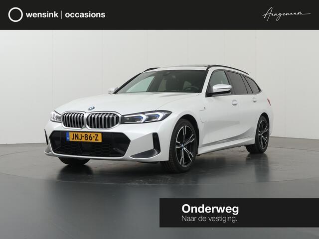 BMW 3-SERIE Touring 330e | Panoramadak | Ele. stoelen + Geheugen | HUD | Sportstoelen | Camera | Apple CarPlay/Android auto | Adaptieve Cruise Control | Comfort Pakket | M-Sport Pro | HiFi | Curved Display |