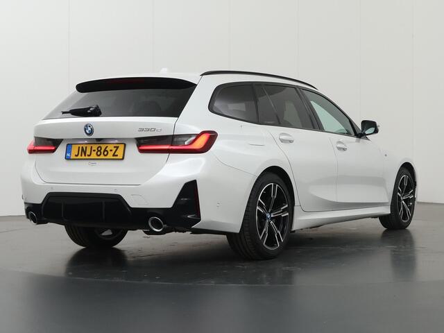 BMW 3-SERIE Touring 330e | Panoramadak | Ele. stoelen + Geheugen | HUD | Sportstoelen | Camera | Apple CarPlay/Android auto | Adaptieve Cruise Control | Comfort Pakket | M-Sport Pro | HiFi | Curved Display |