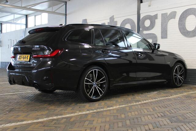BMW 3-SERIE Touring 330e xDrive | M- Sport | Incl. 12 maanden garantie | 292 PK | Panorama dak | 360° camera | Head-up display | Memory sportstoelen | Shadow-line | Dodehoek detectie | Widescreen Display | Apple CarPlay | 19'' Breedset | Stoelverwarming |