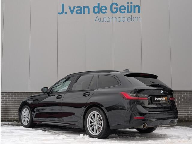 BMW 3-SERIE Touring 330e (215 kW) | Panorama | Leder | Sport | LED | 1e Eig |