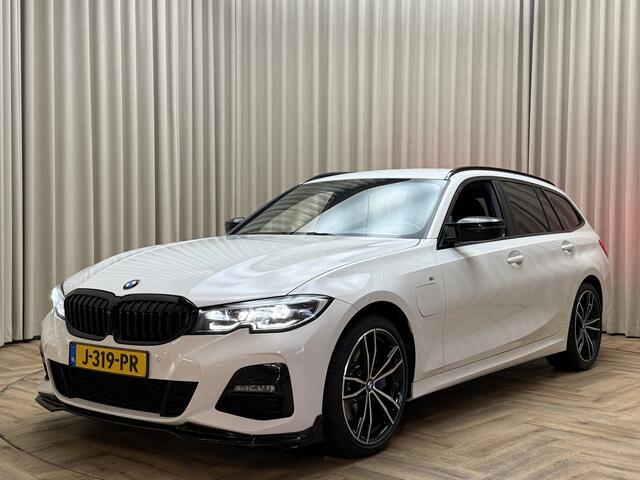 BMW 3-SERIE Touring 330e M-Sport / Org.NL! / Carplay / Leder / Elek. Trekhaak / 19'' LMV /LED / Stoelverwarming / Cruise / Navigatie