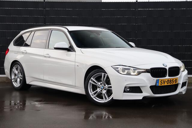 BMW 3-SERIE Touring 330i Edition Sport Line Shadow Executive | Leder | Stoel-/Stuurverwarming | Elek. Trekhaak | Carplay | Camera