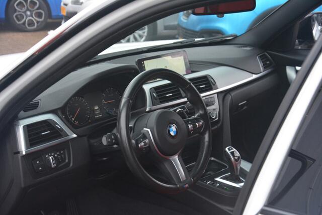 BMW 3-SERIE Touring 320i Edition M Sport Shadow Executive | Navigatie | Sportstoelen | Virtual-cockpit | Stoelverwarming | Camera | NL auto!! |