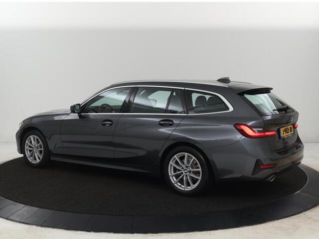 BMW 3-SERIE 318i Executive Edition | Adaptive cruise | Leder | Stoel & stuurverwarming | Carplay | Harman/Kardon | Navigatie | Live Cockpit | Climate control | Parkeerhulp