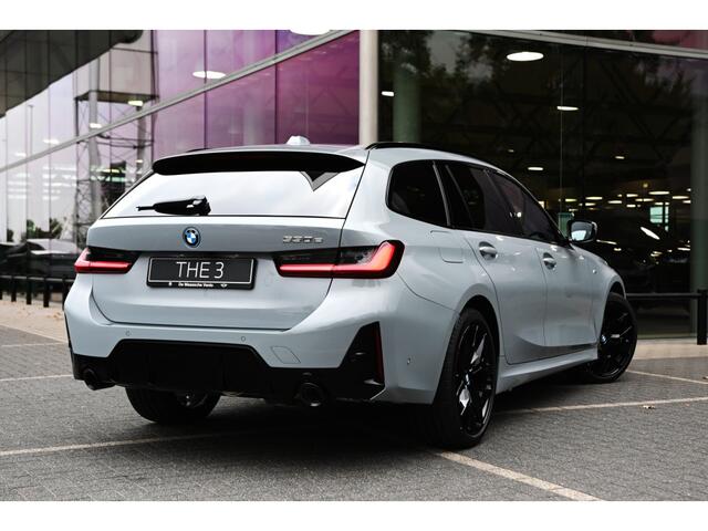 BMW 3-SERIE Touring 330e High Executive M Sport Automaat / Panoramadak / Trekhaak / Sportstoelen / Comfort Access / Adaptieve LED / Parking Assistant Plus / Stoelverwarming