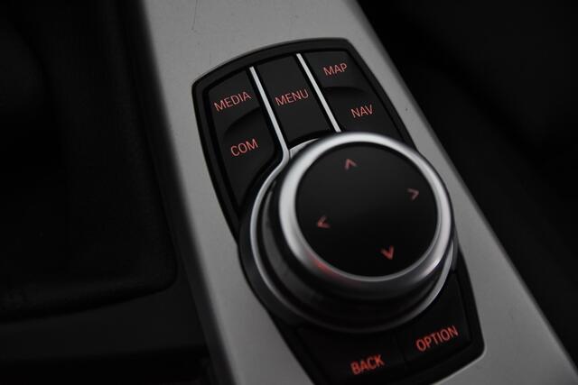 BMW 3-SERIE Touring 318i *1ste Eigenaar*Leer*Navigatie*Stoelverwarming*