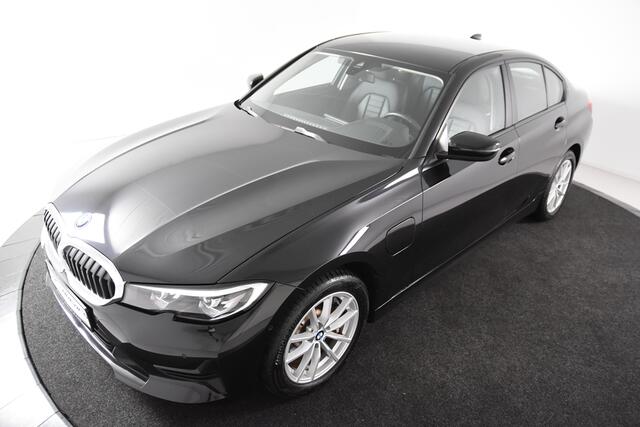 BMW 3-SERIE 330e Business Plus *1ste Eigenaar*Leer*Navigatie*Parkassist*Keyless*