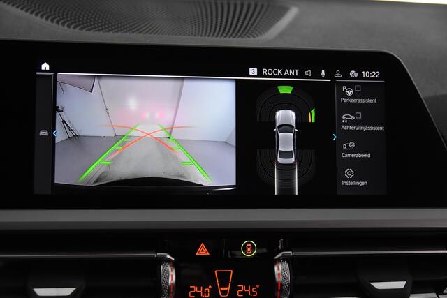 BMW 3-SERIE 330e Business Plus *1ste Eigenaar*Leer*Navigatie*Parkassist*Keyless*