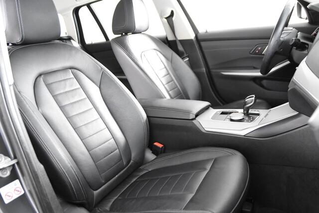 BMW 3-SERIE Touring 330e xDrive eDrive *1ste Eigenaar*Leer*Navigatie*4x4*