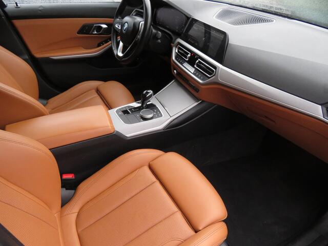 BMW 3-SERIE Touring 320e Business Edition Plus Airco Cr-Control CarPlay Panoramadak