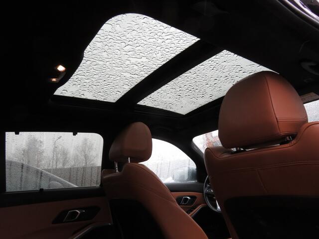 BMW 3-SERIE Touring 320e Business Edition Plus Airco Cr-Control CarPlay Panoramadak